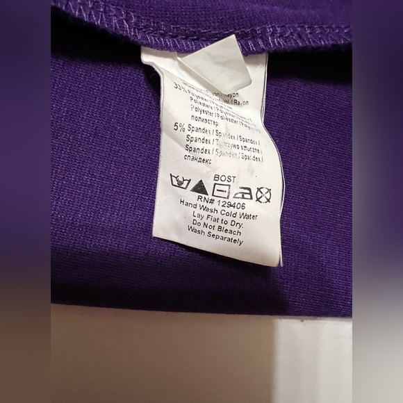 WOMEN'S Purple VENUS HALTER TOP - NEW - SIZE Small pre Owner - Picture 4 of 5